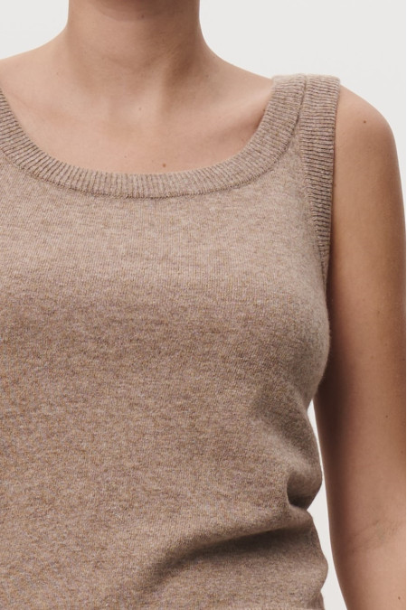 Basic Dark Beige Lambswool Top