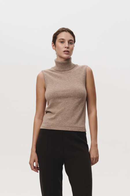 Basic Dark Beige Lambswool Turtleneck Top Basic Dark Beige Lambswool Turtleneck Top