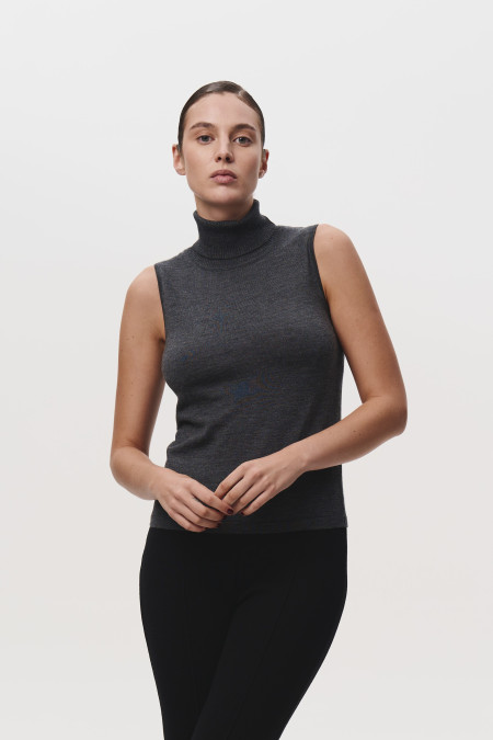 Dark Grey 100% Merino Wool Turtleneck Top Dark Grey 100% Merino Wool Turtleneck Top
