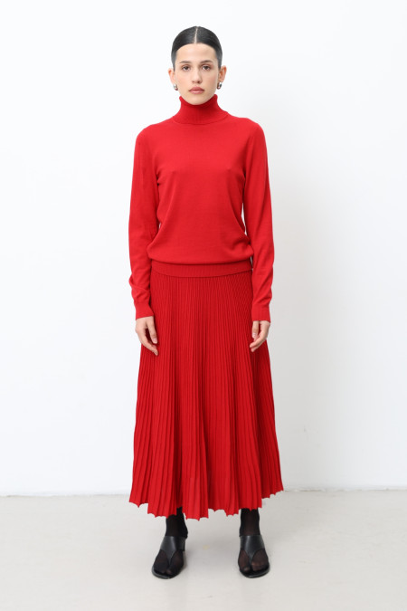 Red 100% Merino Wool Turtleneck