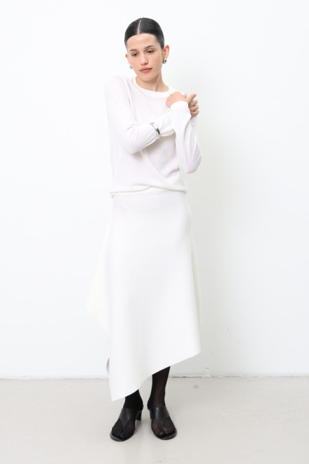 Джемпер зі 100% вовни мериноса молочний Джемпер зі 100% вовни мериноса молочний