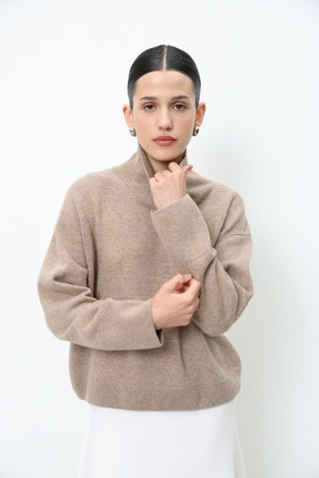 Dark Beige Lambswool Oversized Cropped Sweater Dark Beige Lambswool Oversized Cropped Sweater