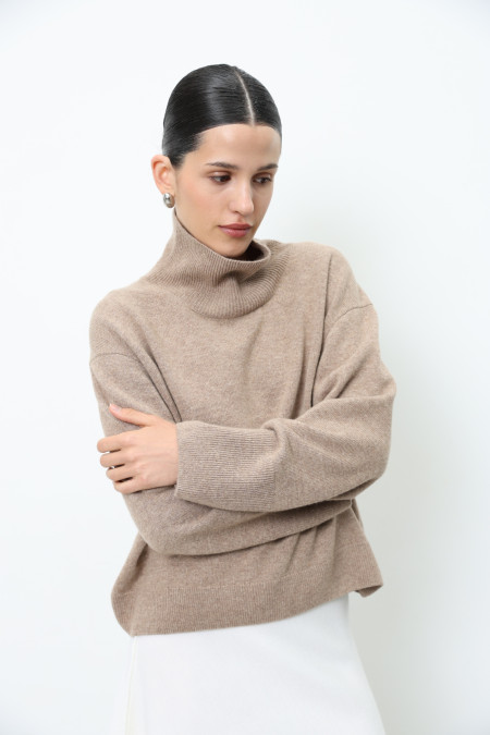Dark Beige Lambswool Oversized Cropped Sweater Dark Beige Lambswool Oversized Cropped Sweater