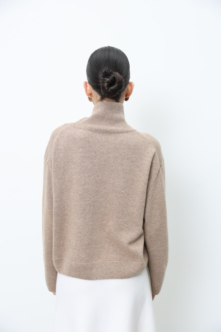 Dark Beige Lambswool Oversized Cropped Sweater Dark Beige Lambswool Oversized Cropped Sweater