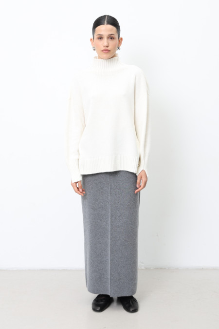 Oversized Off-White Lambswool Sweater Oversized Off-White Lambswool Sweater