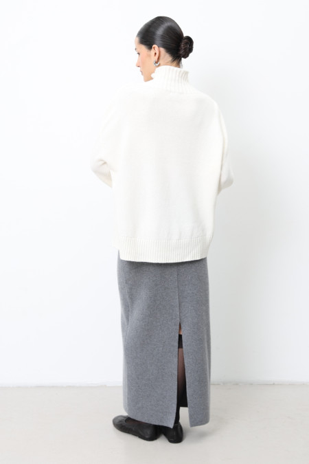 Oversized Off-White Lambswool Sweater Oversized Off-White Lambswool Sweater