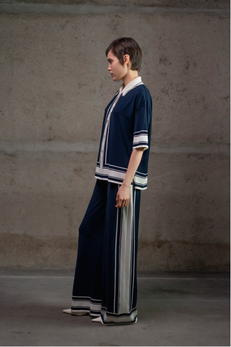 Navy Knit Trousers With Contrasting Graphic Trim 