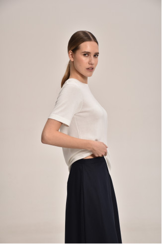 Off-White Short-Sleeved Basic Jumper