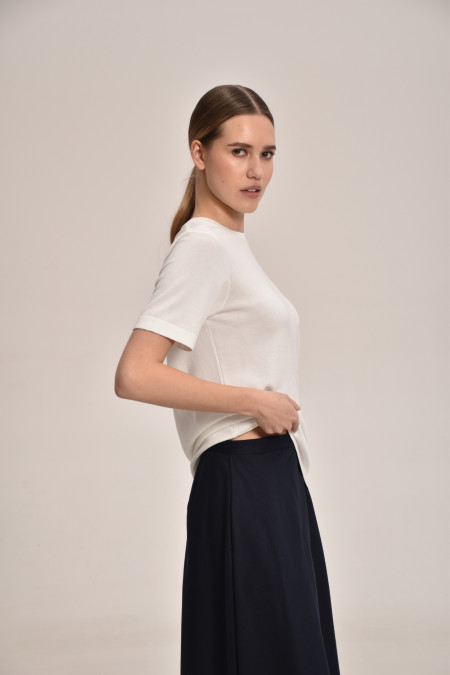 Off-White Short-Sleeved Basic Jumper Off-White Short-Sleeved Basic Jumper