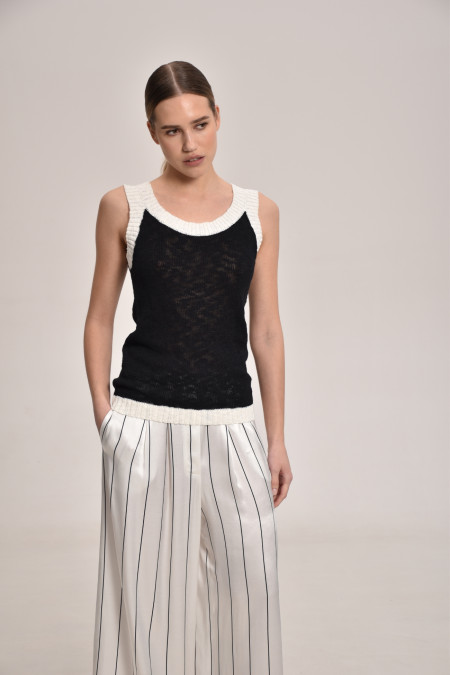 Black-Off-White Textured Top With Contrasting Border