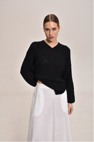 Black Textured V-Neck Jumper